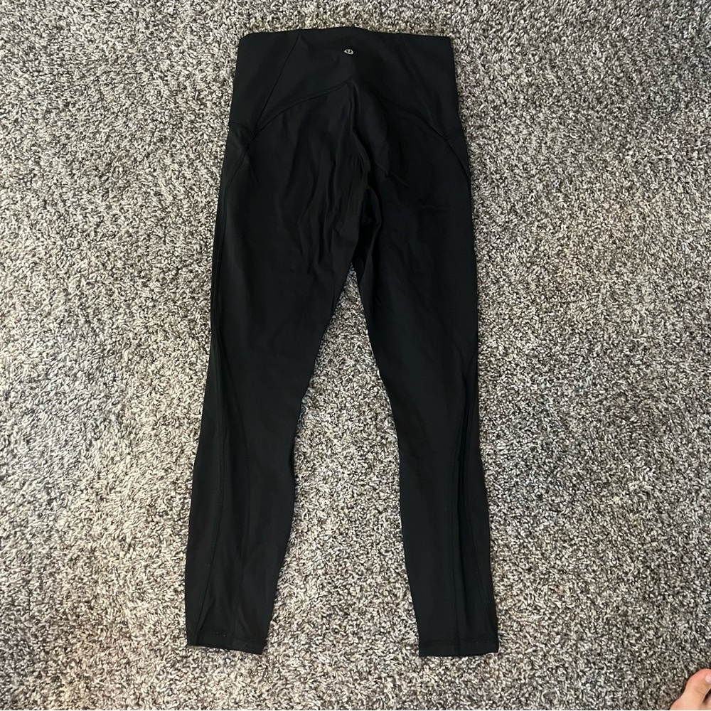 Black 7/8 leggings with mesh detail